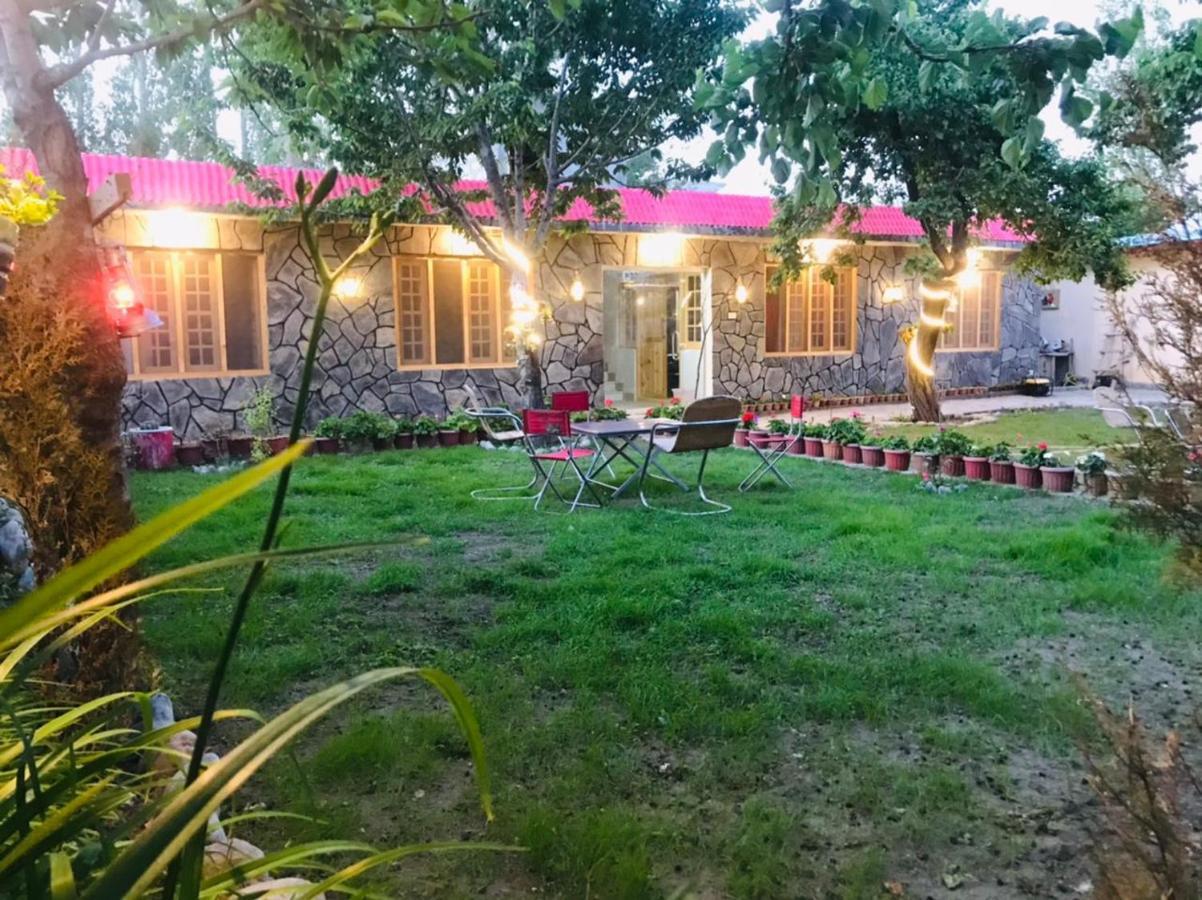 Sehrish Guest House Скарду Экстерьер фото