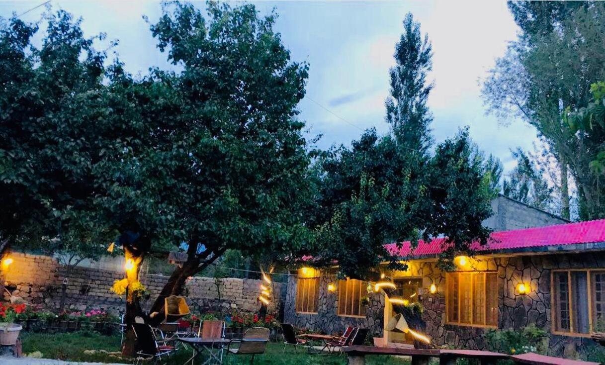 Sehrish Guest House Скарду Экстерьер фото