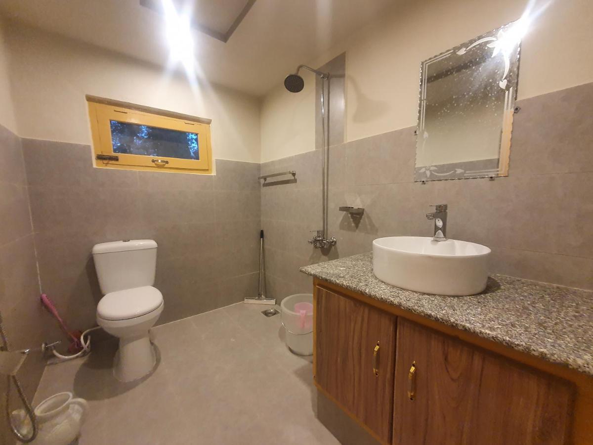 Sehrish Guest House Скарду Экстерьер фото